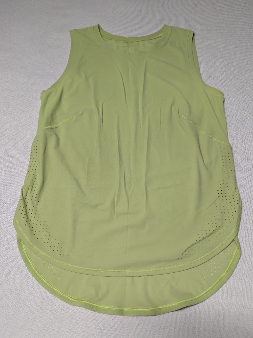 Lululemon High Neck Split Hem Run Tank - Size 6